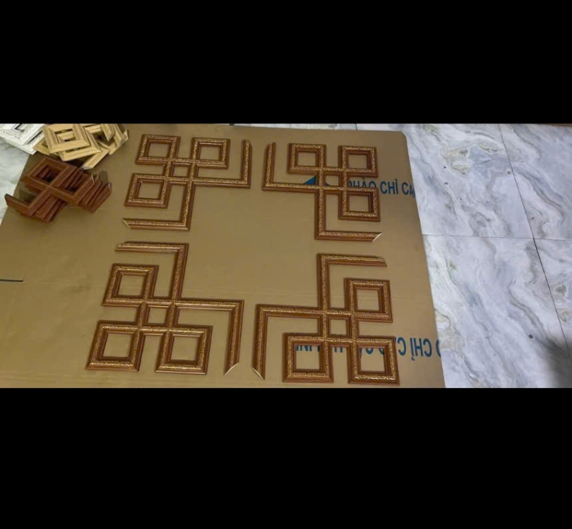 Góc kép_nhựa giả gỗ_dát vàng